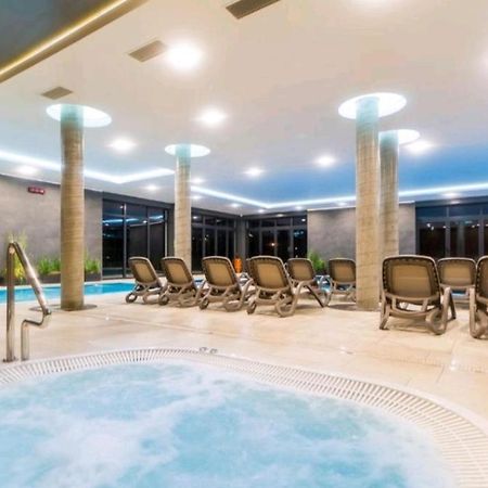 Morze Kolobrzeg Basen Kryty Apartment Ngoại thất bức ảnh